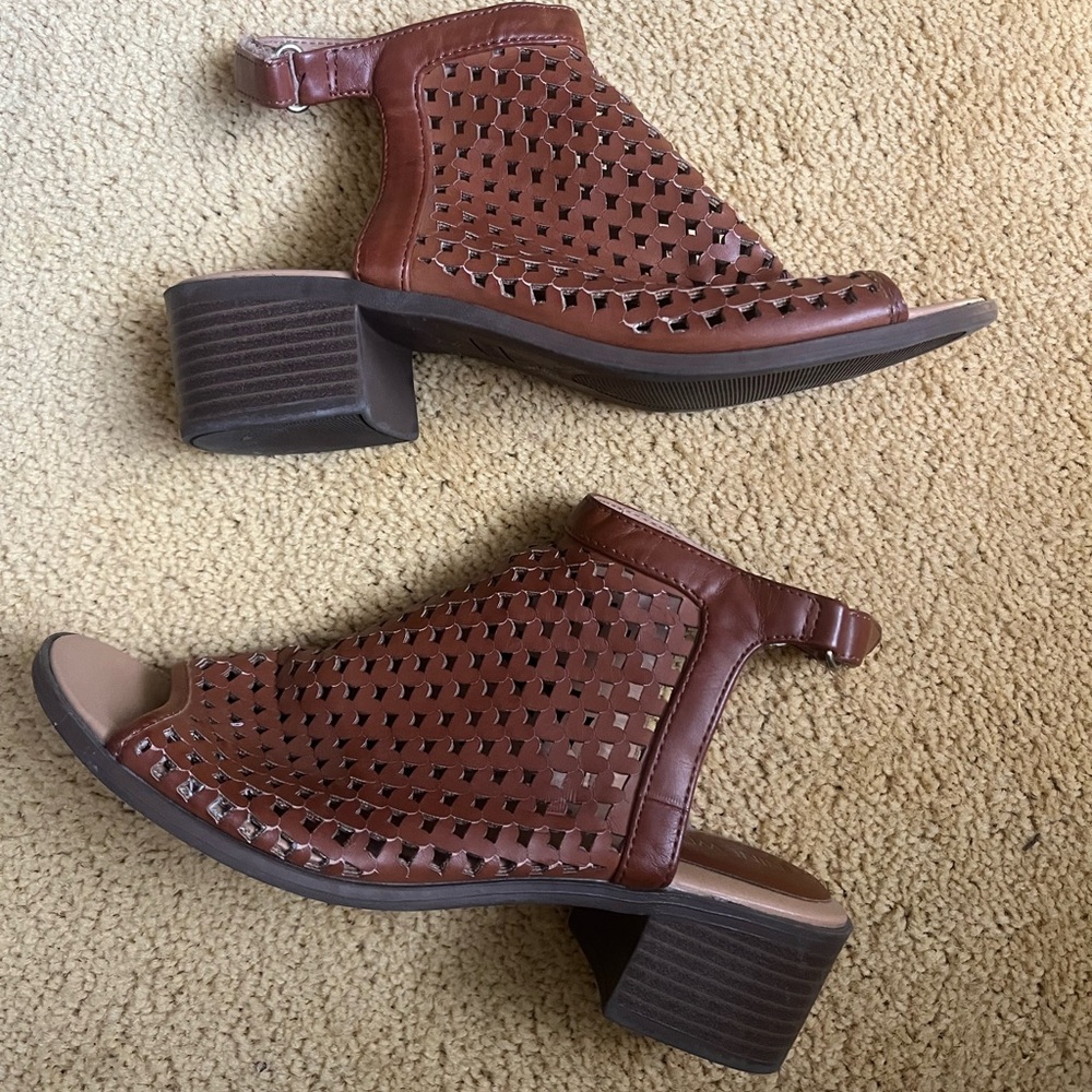 Nine West Open Toe Sandal Shoes Size 5 Brown Leather Block Heel